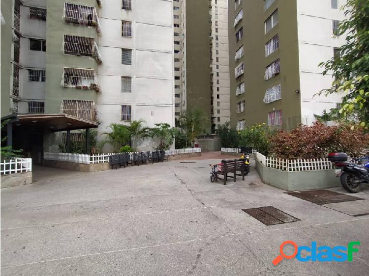 Se vende apto 82m2 3h/2b/1p Los Samanes 6503