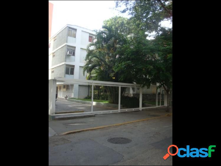 se vende apto 72m2 2h/1b/1p El Rosal 7309