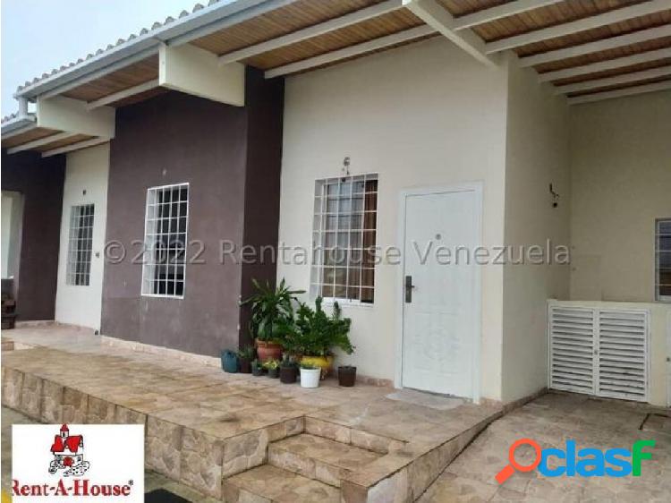 Casa en venta en Los Samanes Cabudare Mls#22-15374 fcb