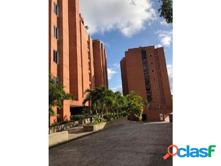 Vendo apartamento 173m2 3h+s/3b+s/4p La Lagunita 6462