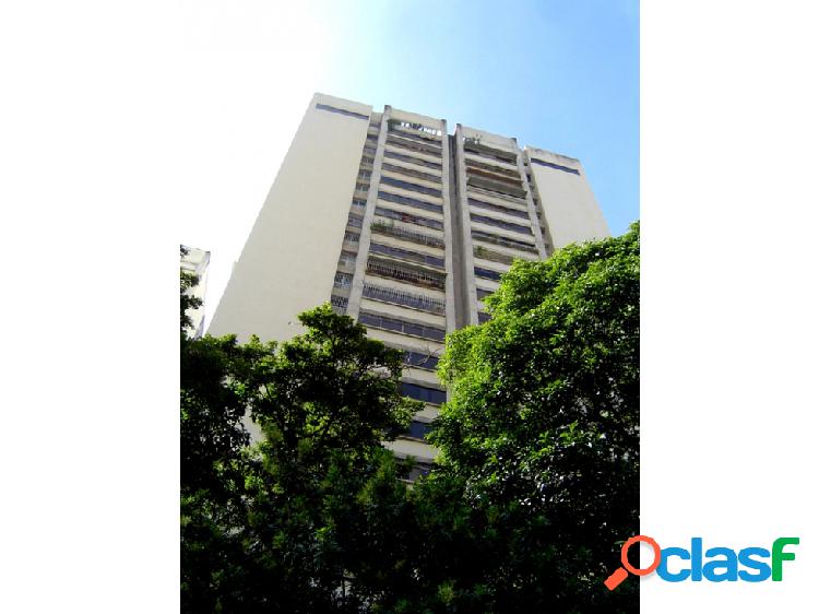 Se vende apto 168m2 5h/4b/2p Los Dos Caminos 2535