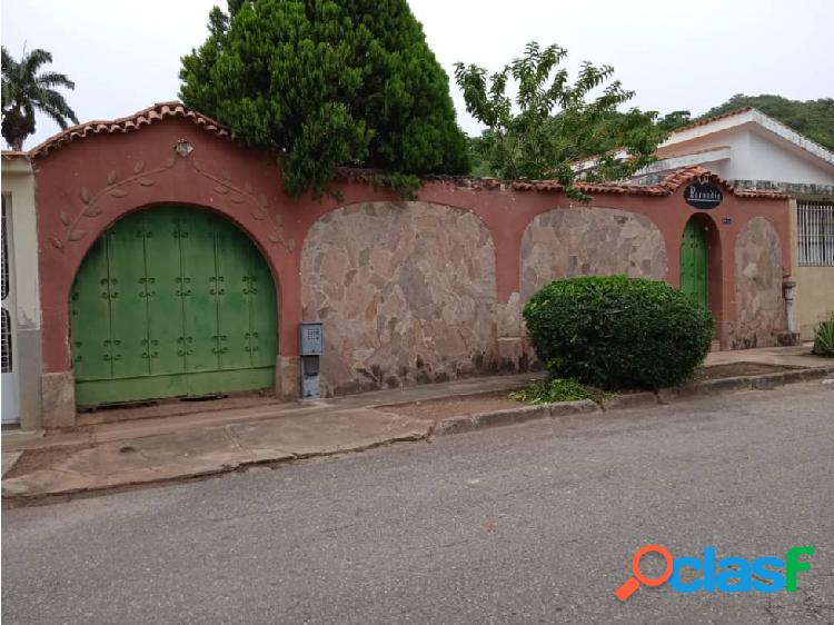 VENTA DE CASA EN TRIGAL CENTRO