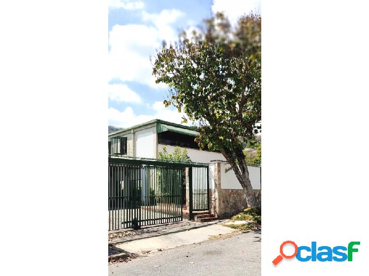 Vendo casa 372m2 4h+s/3.5b+s/4p Colinas de Los Ruices 3417
