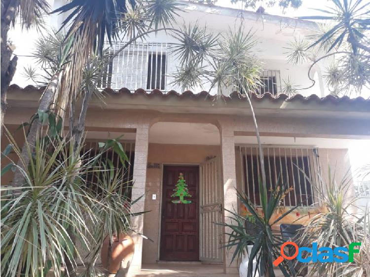 EN VENTA CASA URBANIZACIÓN LOS CAOBOS VALENCIA CARABOBO