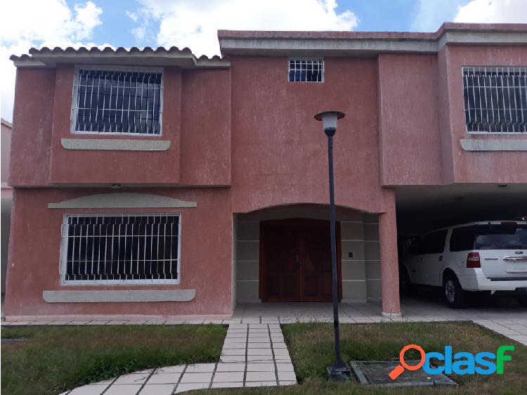 Casa Quinta en Venta Tipuro Urb. Villas Bandry VE02-088ST-KE