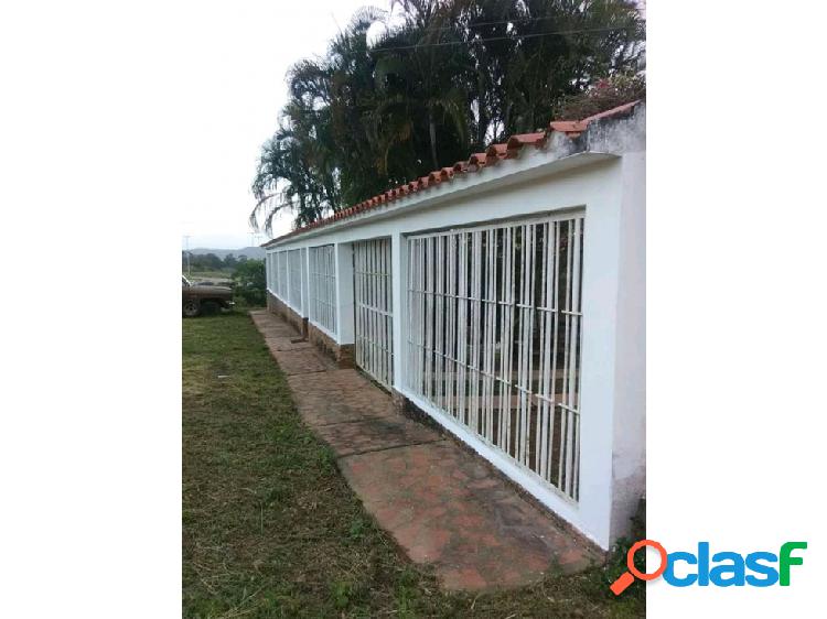 SE VENDE CASA EN CAICARA DE MATURIN VE02-009CDM-YV