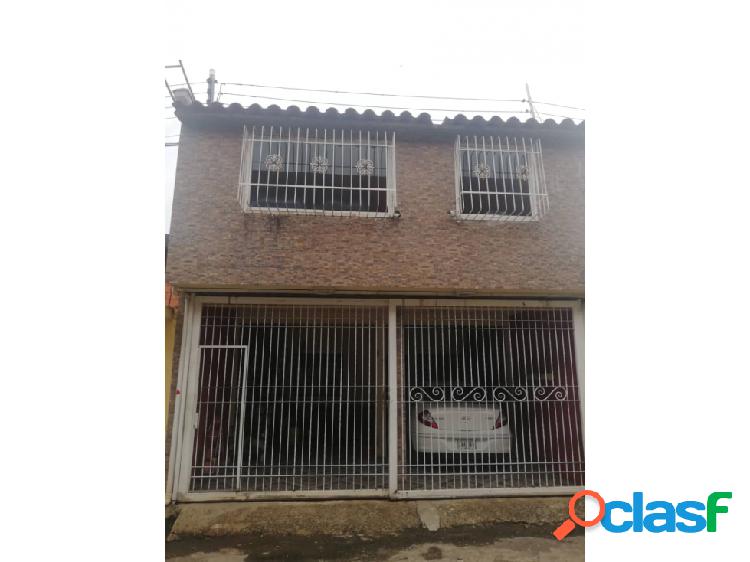 SE VENDE CASA EN LOS JABILLOS VE02-007SB-DR