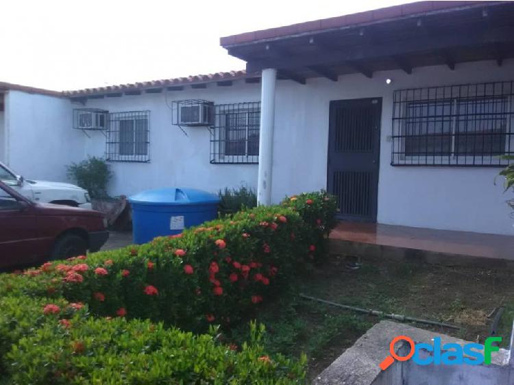 SE VENDE CASA EN URB BELLA VISTA VE01-0089BV-JS