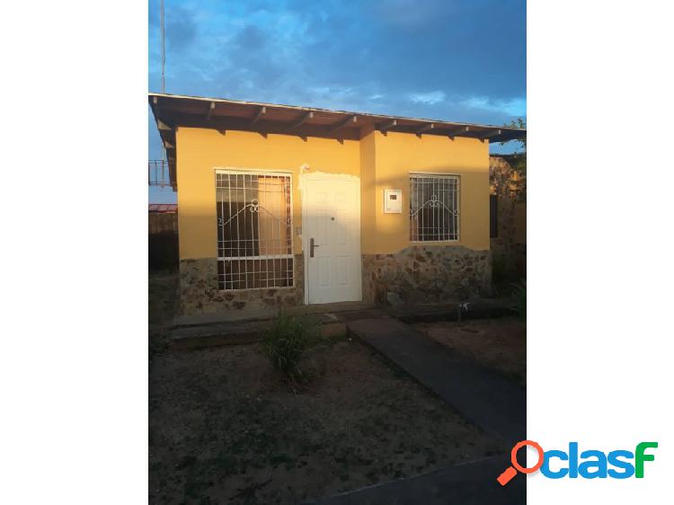 SE VENDE CASA URB. VALLE GRANDE COUNTRY VE02-018ZI-ST