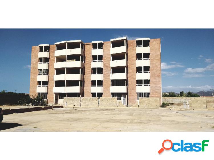 SE VENDE EDIFICIO EN NUEVA BARCELONA VE02-005AZ-KEC