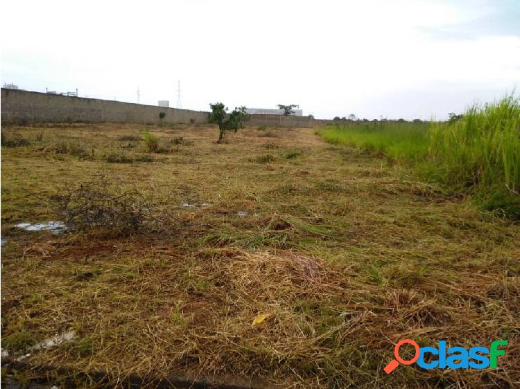 SE VENDE TERRENO EN LA ZONA INDUSTRIAL VE02-044ZI-SG