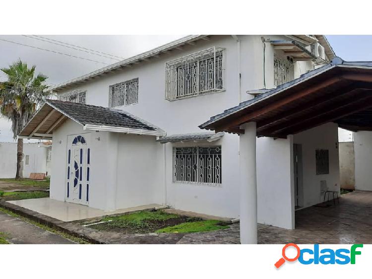 SE VENDE TOWN HOUSE VIA VIBORAL VE02-002ST-SS