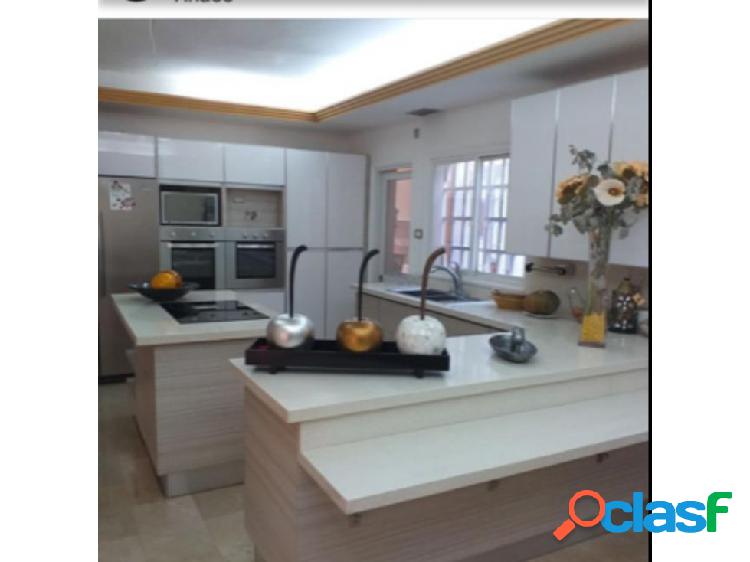 VENTA DE CASA EN URB. CARMEN ISABEL ANACO VE01-0769ANC-CR