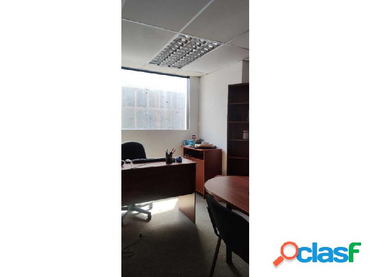 Alquilo oficina 100m2 Av. Urdaneta 7983