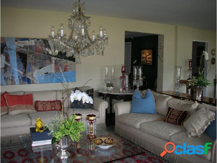 Se vende apto 255m2 3h+s/3b+s/2p Santa Rosa de Lima