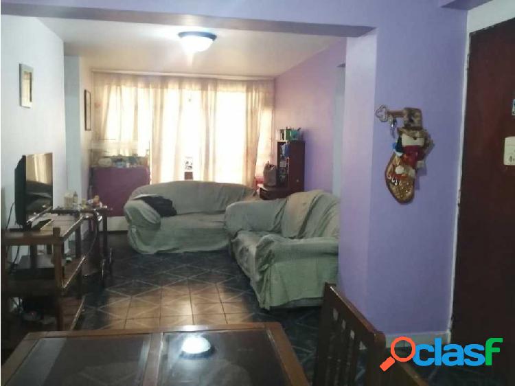 Se vende apto 66m2 2h/1b/0p Santa Rosalia 8973