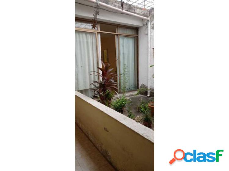 Se vende casa 180m2 4h/3b/2pe El Candil Guatire Edo Miranda