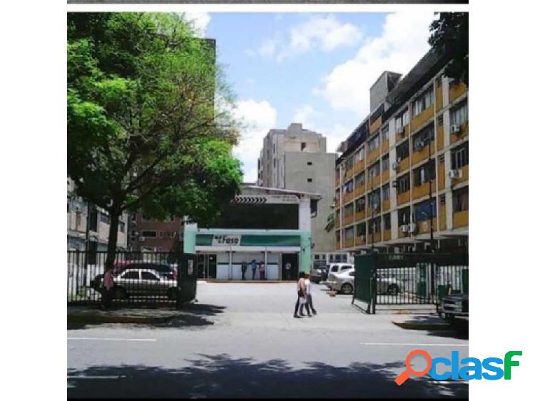 Se vende local 800m2 Altamira 5625