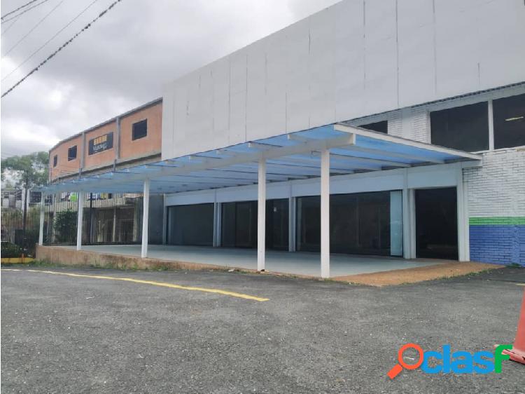 Se vende/alquila Local comercial 1600mts2 San Antonio de Los