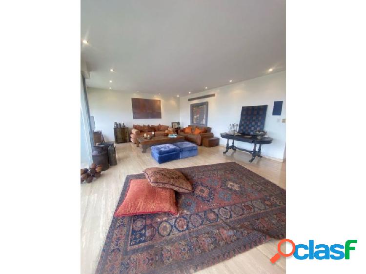 Se vende/alquila apto 190m2 4h/5b/3p Lomas De San Román