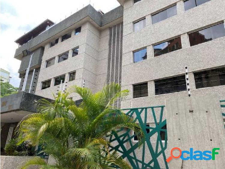 Vendo apartamento 170m2 4h+s/3b+s/2pe Colinas de Bello 9335
