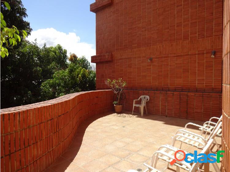Vendo apartamento 262mts2 3h+s/4b+s/3pe Los Dos Caminos/9542