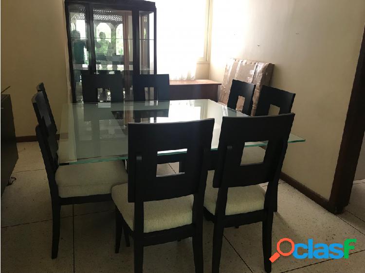 Vendo apto 115m2 3h/2b/1p Colinas de Los Ruices 0200