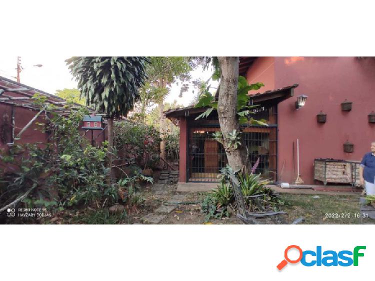 Vendo casa 360m2 6h/4b/4p Los Chorros 2802
