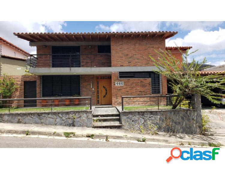 Vendo casa 467mts2 5h/6b/6pe Prados del Este 9897