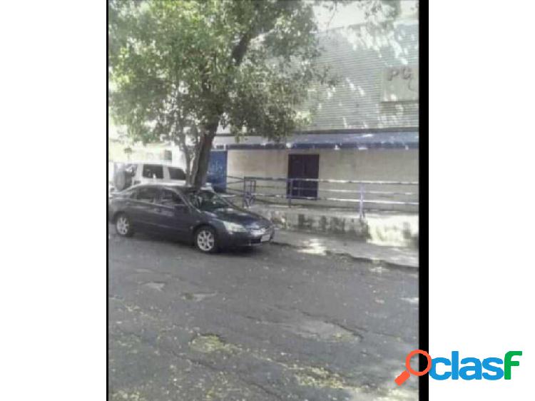 Vendo galpón 2000m2 Los Cortijos 4840