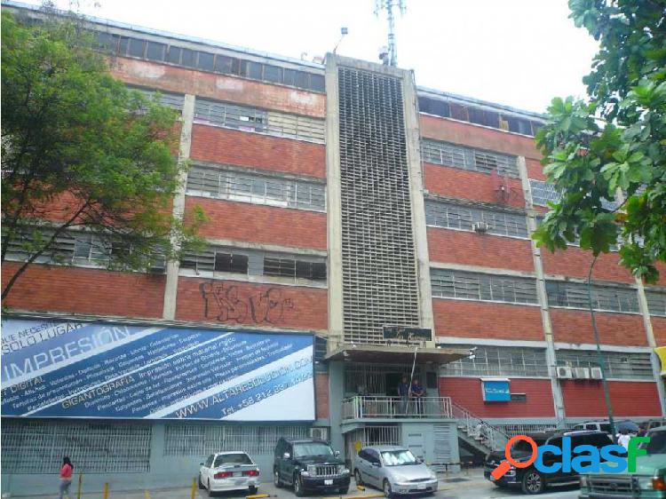 Vendo planta industrial 1.165mts2 Los Cortijos de Lourdes