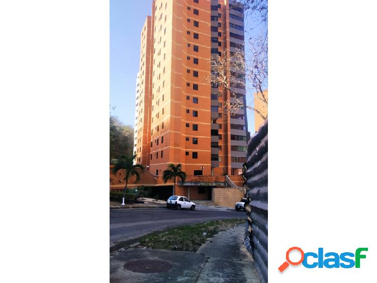 SE ALQUILA APARTAMENTO EN LAS CHIMENEAS