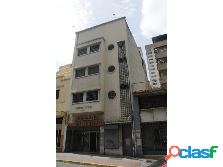 Se vende edificio 1377m2 Santa Teresa