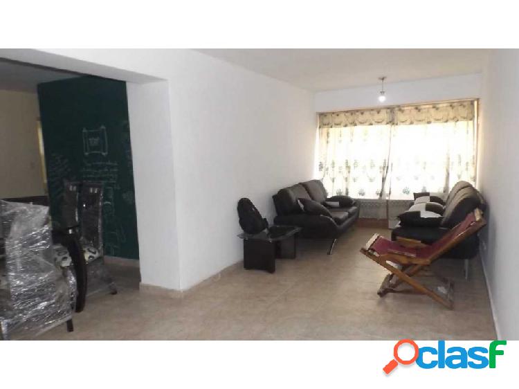 Vendo apto 84.49m2 3h/2b/1p Quebrada de Cúa 6800