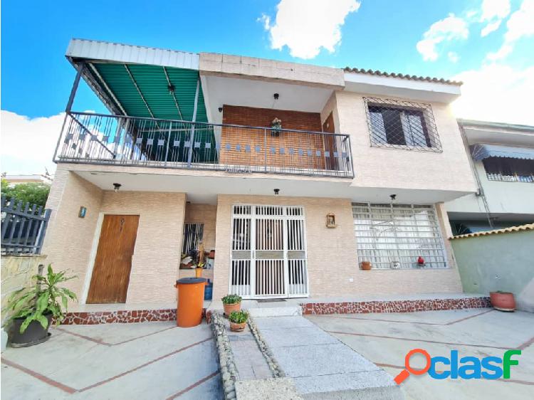 Vendo casa 450m2 8h+s/5+s/5p La California 0175