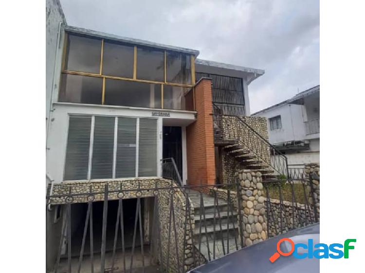 Venta/ Casa/ La trinidad/ 318m2/ 5+2H /4 +3B/ 3E