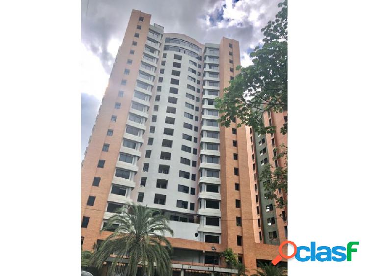 SE VENDE APARTAMENTO EN LA TRIGALEÑA ALTA (CALLE CERRADA)