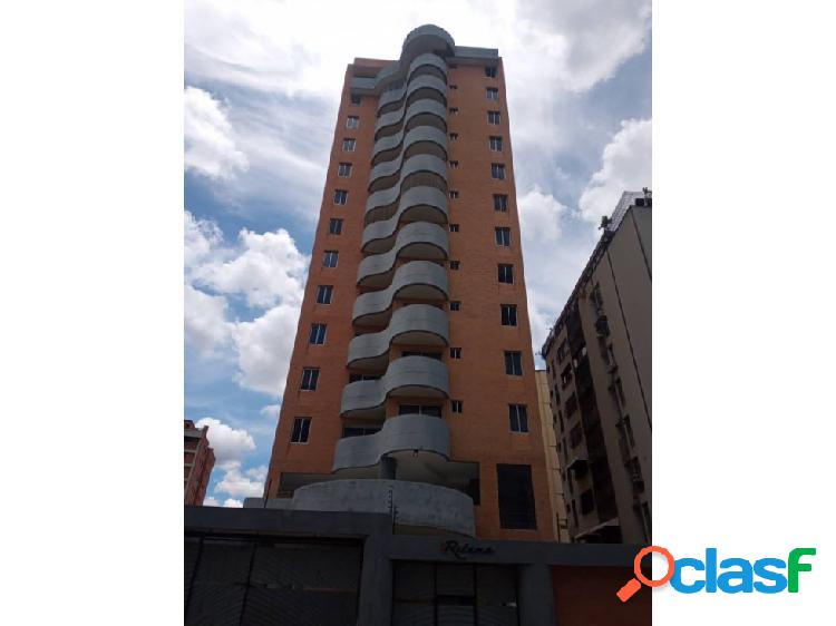 SE VENDE APARTAMENTO URB. SABANA LARGA