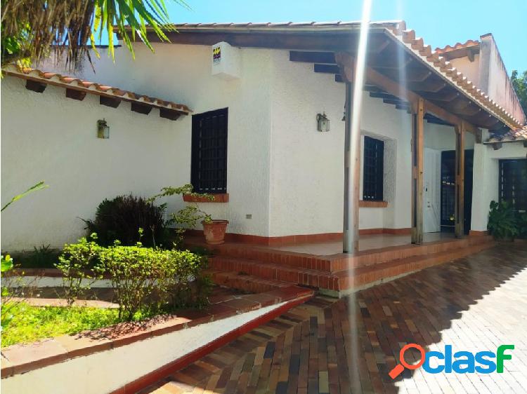 SE VENDE CASA EN TRIGAL NORTE