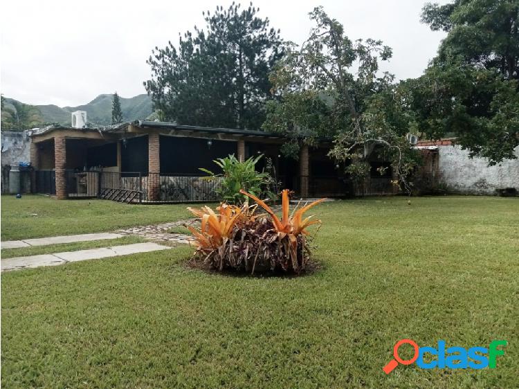 SE VENDE CASA EN URB EL SOLAR GUATAPARO