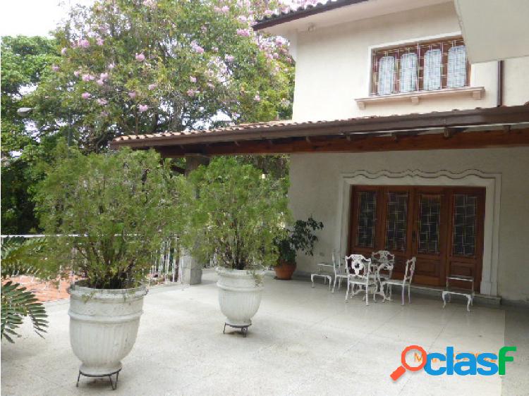 Vendo casa 900m2 6h/6b/4p San Román 3344