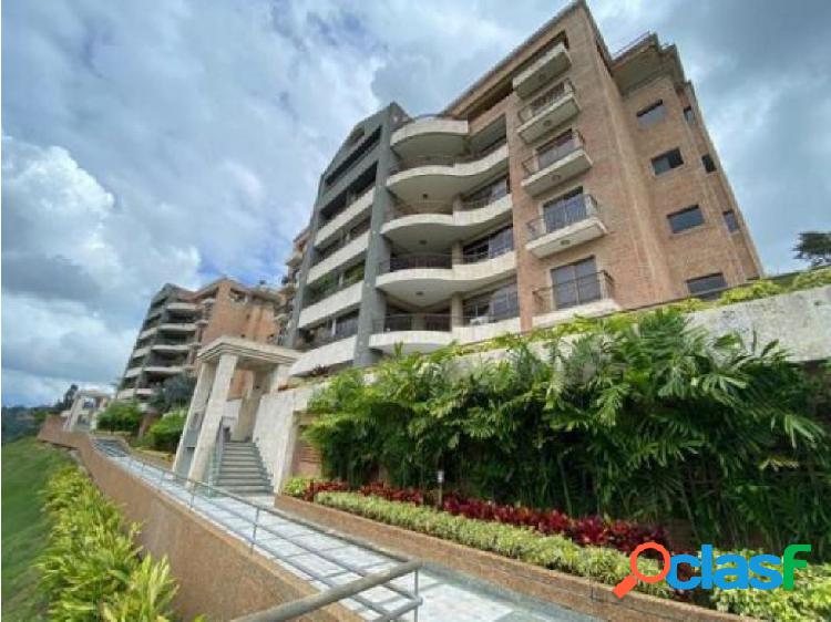 En venta Apartamento 740M2 3h+2S/5b+s/5P Los Naranjos 7966