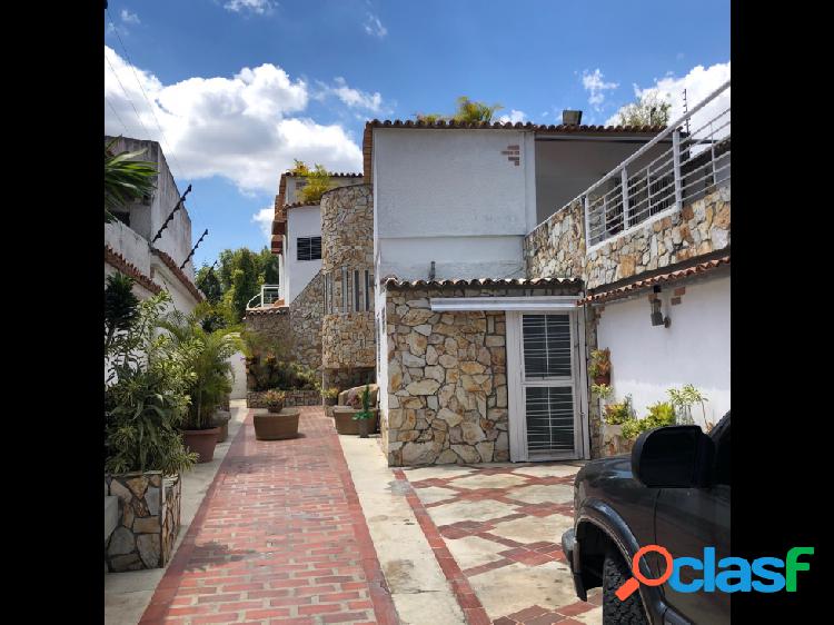 Hermosa casa en venta en Colinas de Santa Mónica