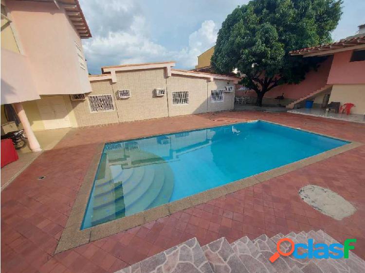 Casa en venta en Santa Rita, Aragua.