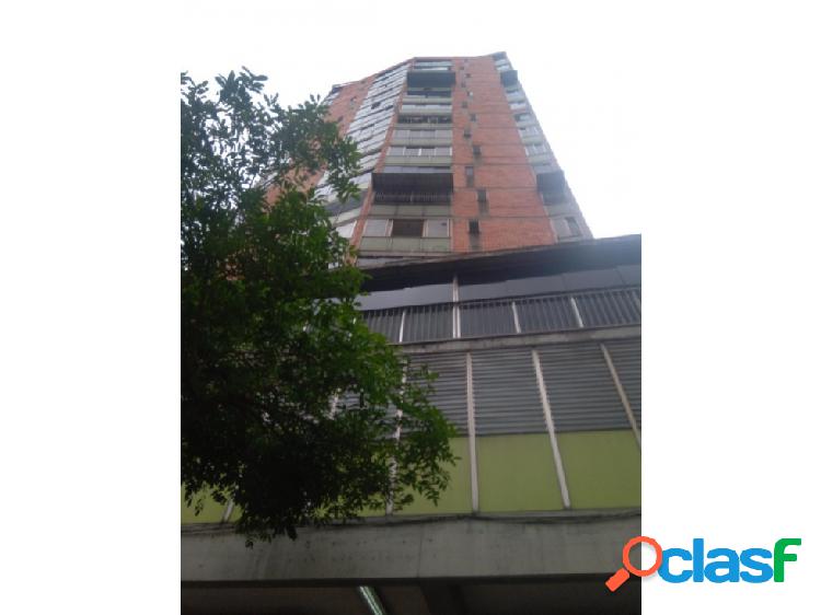 Se vende apto. 4h/ 2b. 97mts. av. libertador 1250