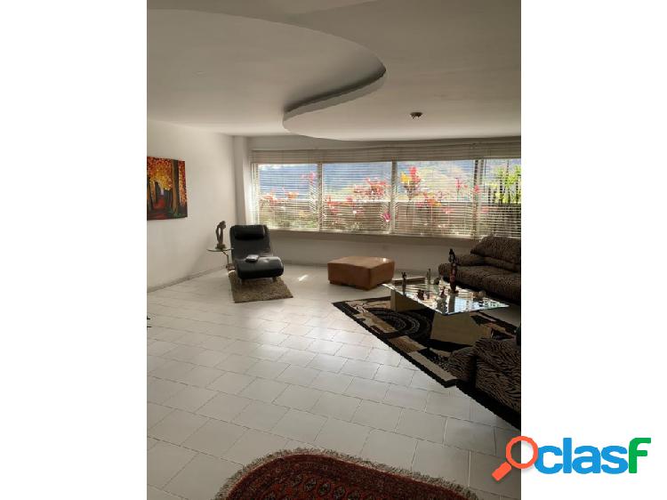 VENDO APARTAMENTO 320m2 4H+S / 3B+S / 4P GUAICAY