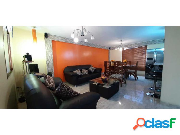 Apartamento en venta en el Centro de Maracay, Aragua.