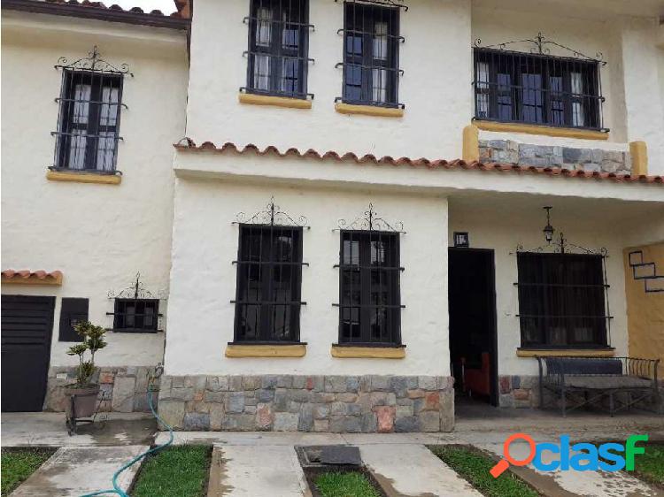 Town House en venta, sector el Rincón