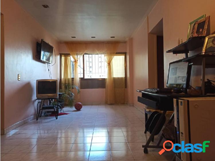 APARTAMENTO EN VENTA EL PARAISO 2H/2B/1E