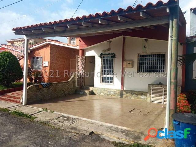 Se VENDE Casa en Prados del Golf, Cabudare- RAH:22-14711